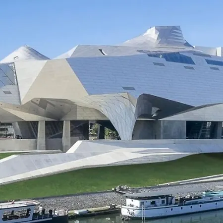 Entier Proche Hypercentre Lägenhet Saint-Fons